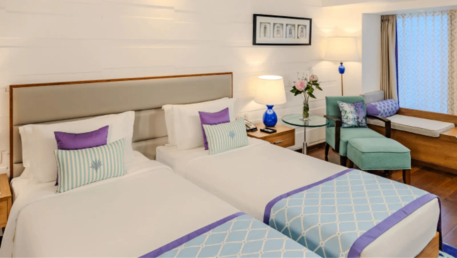 Premium Room City View Twin Bed