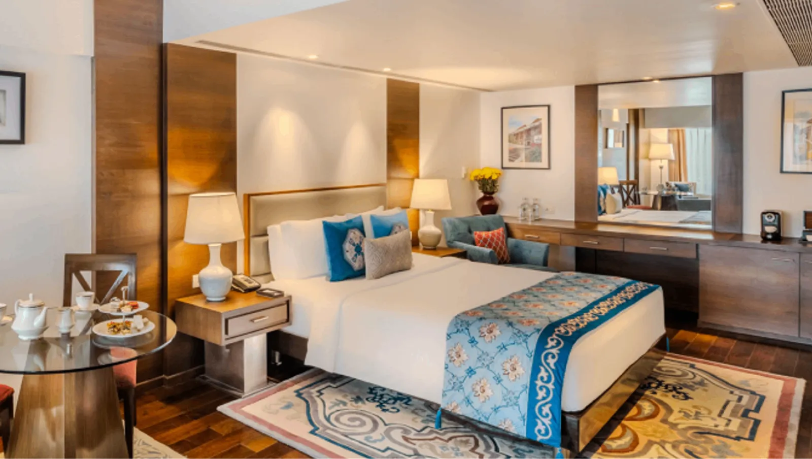 Vivanta Suite City View King Bed