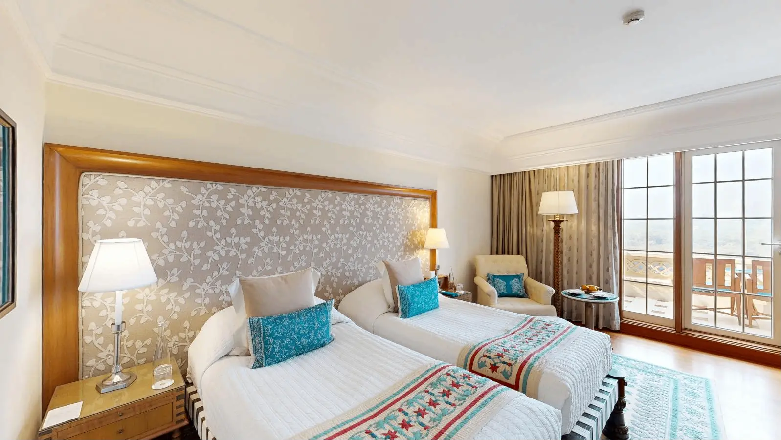 Premier Twin Balcony