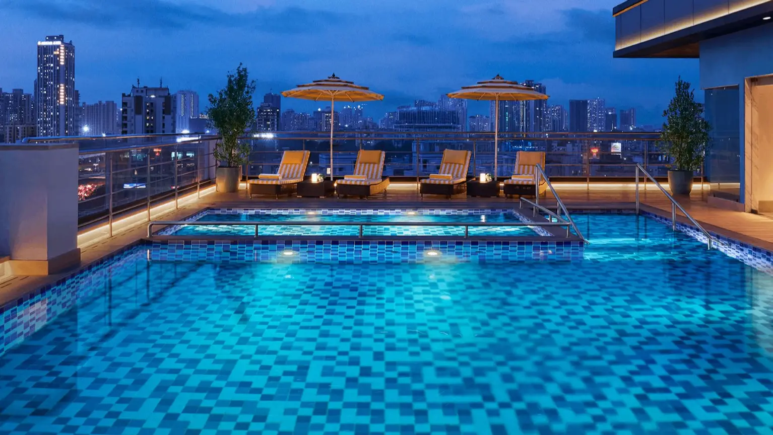 Rooftop Pool