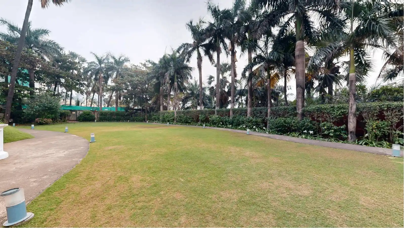 Upper Lawn