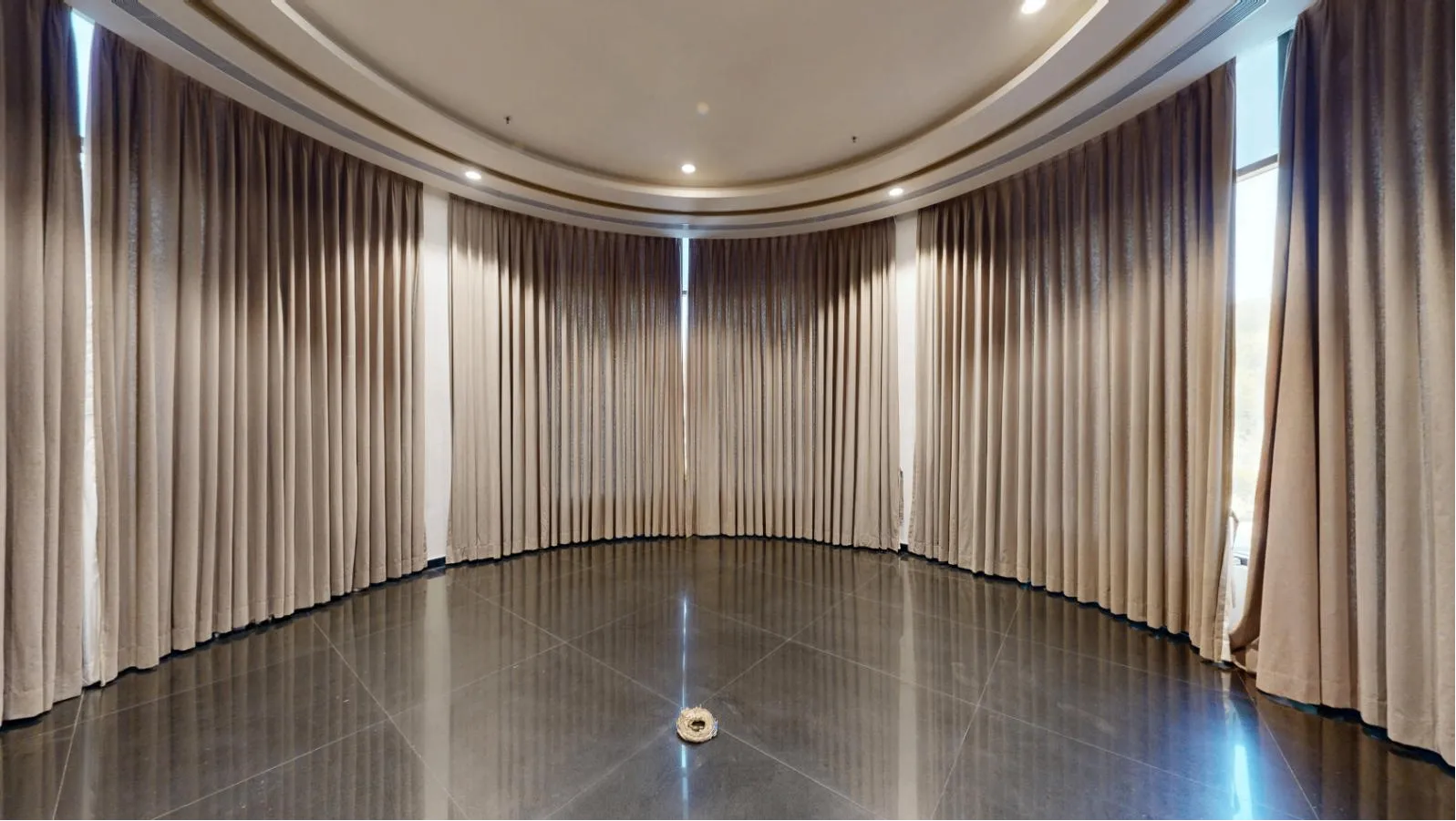 Neelkurinji Circular Boardroom