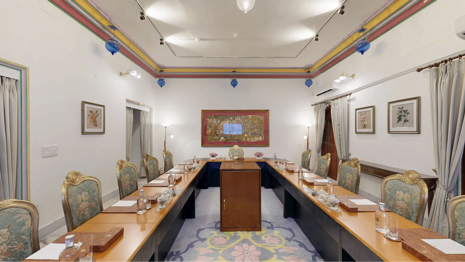 Onyx Meeting Room