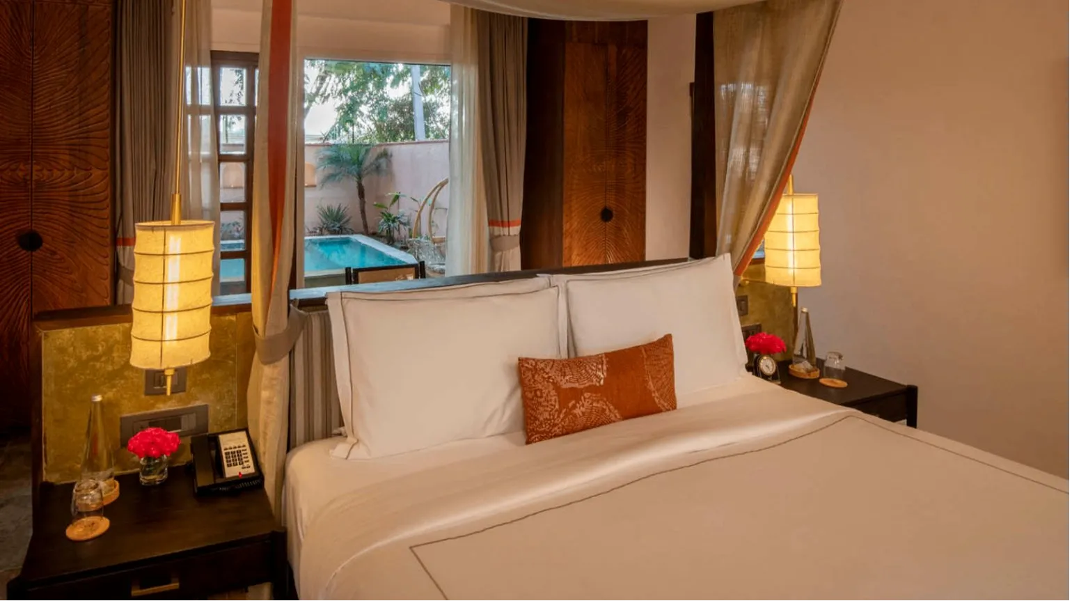 Luxury Room With Plunge Pool King Bed 