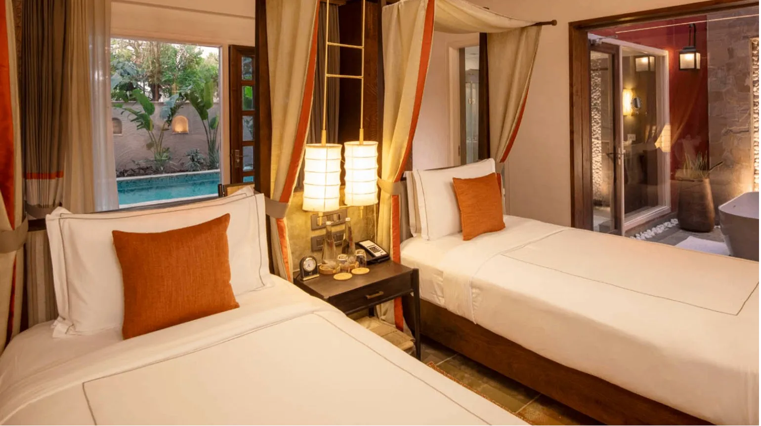 Luxury Room With Plunge Pool Twin Bed 