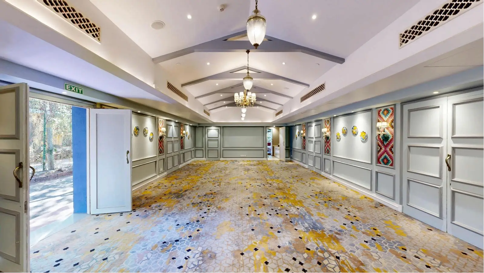 Drama Ballroom