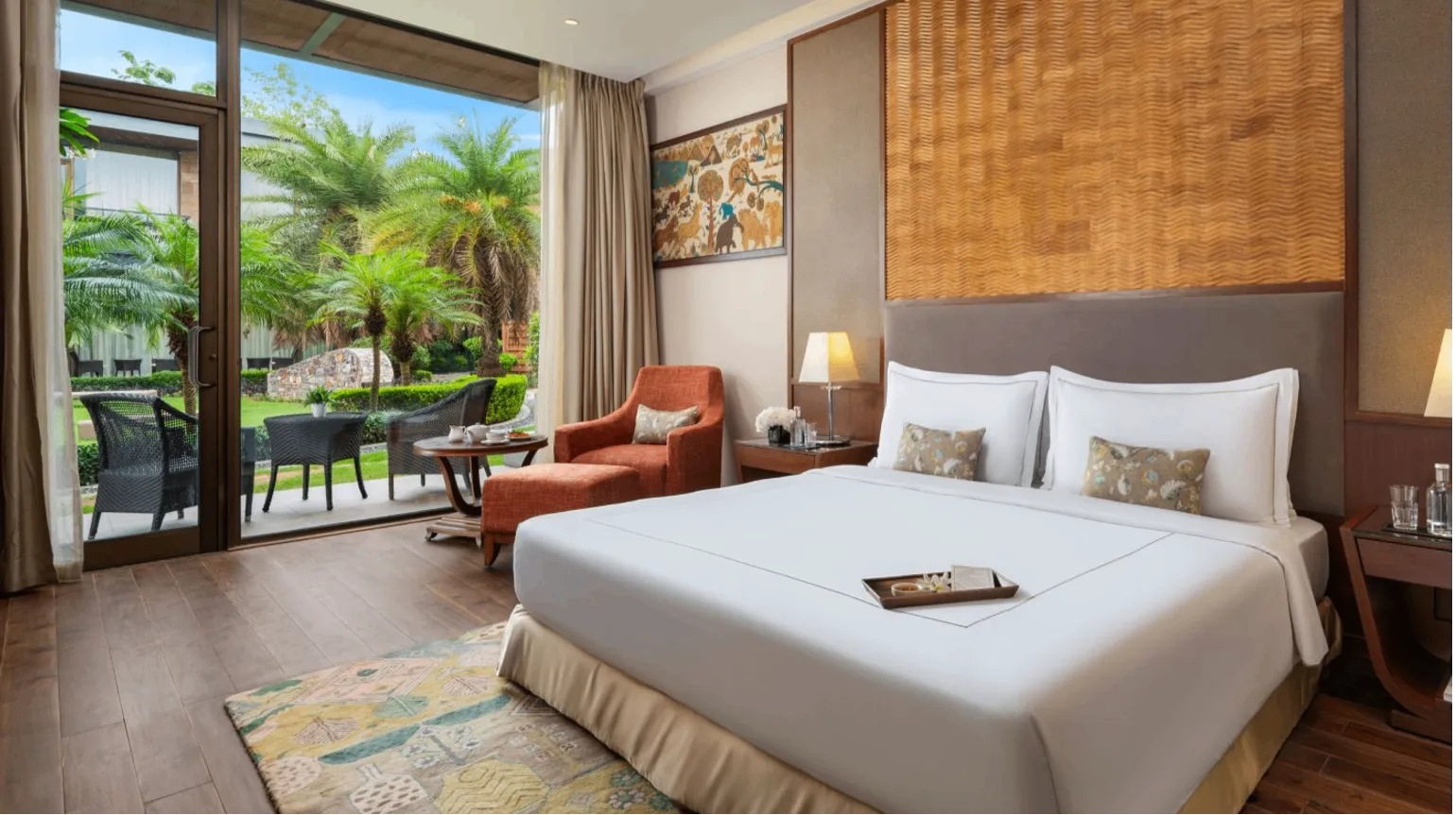 Luxury Room Courtyard View With Sit Out – King Bed 