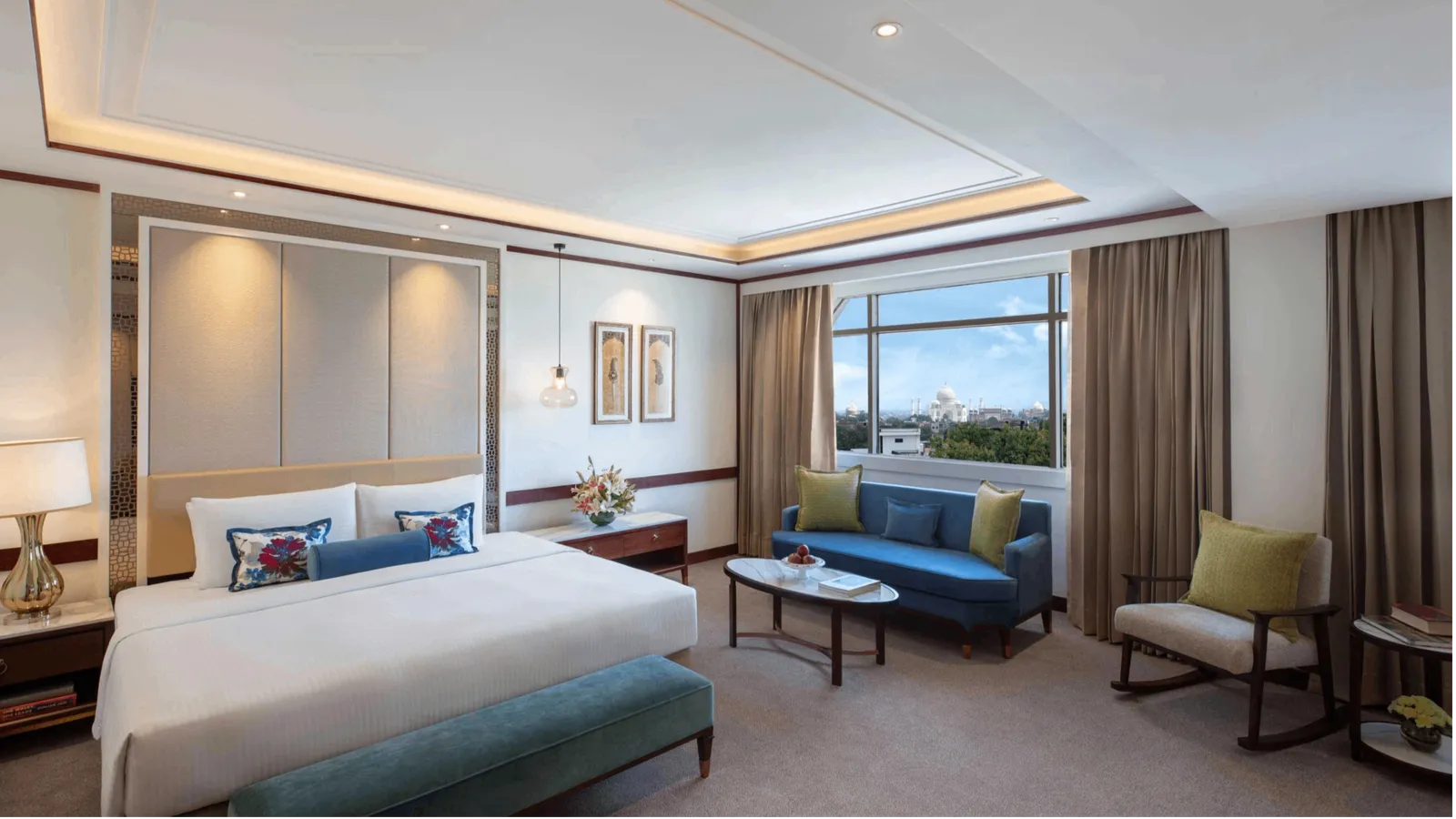 Junior Suite Taj Mahal View King Bed​