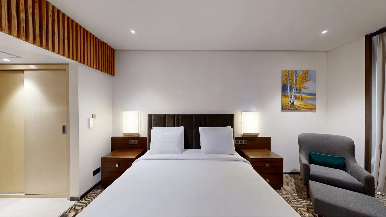 Courtyard Suite Room