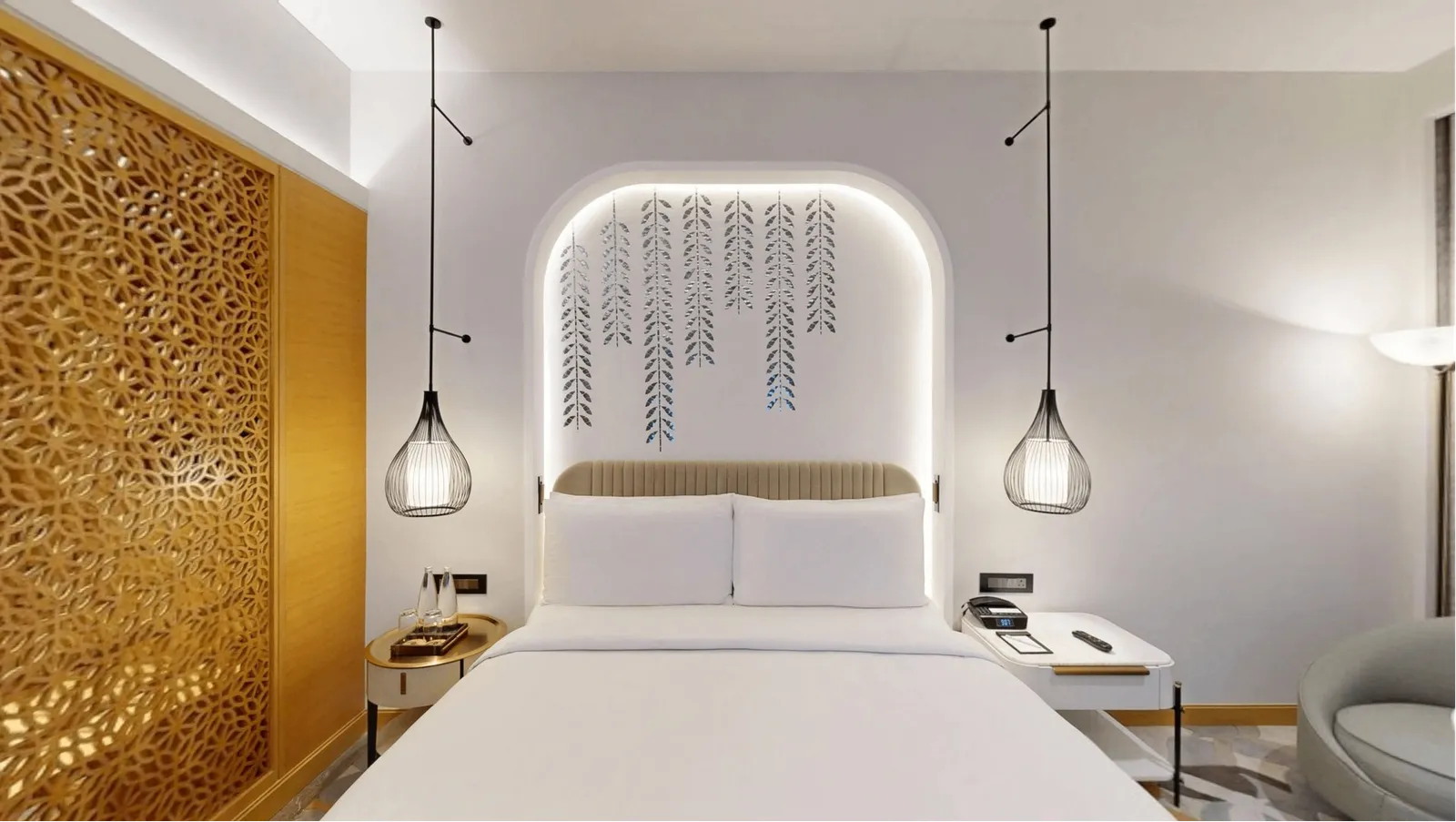 Classic King Pool View 