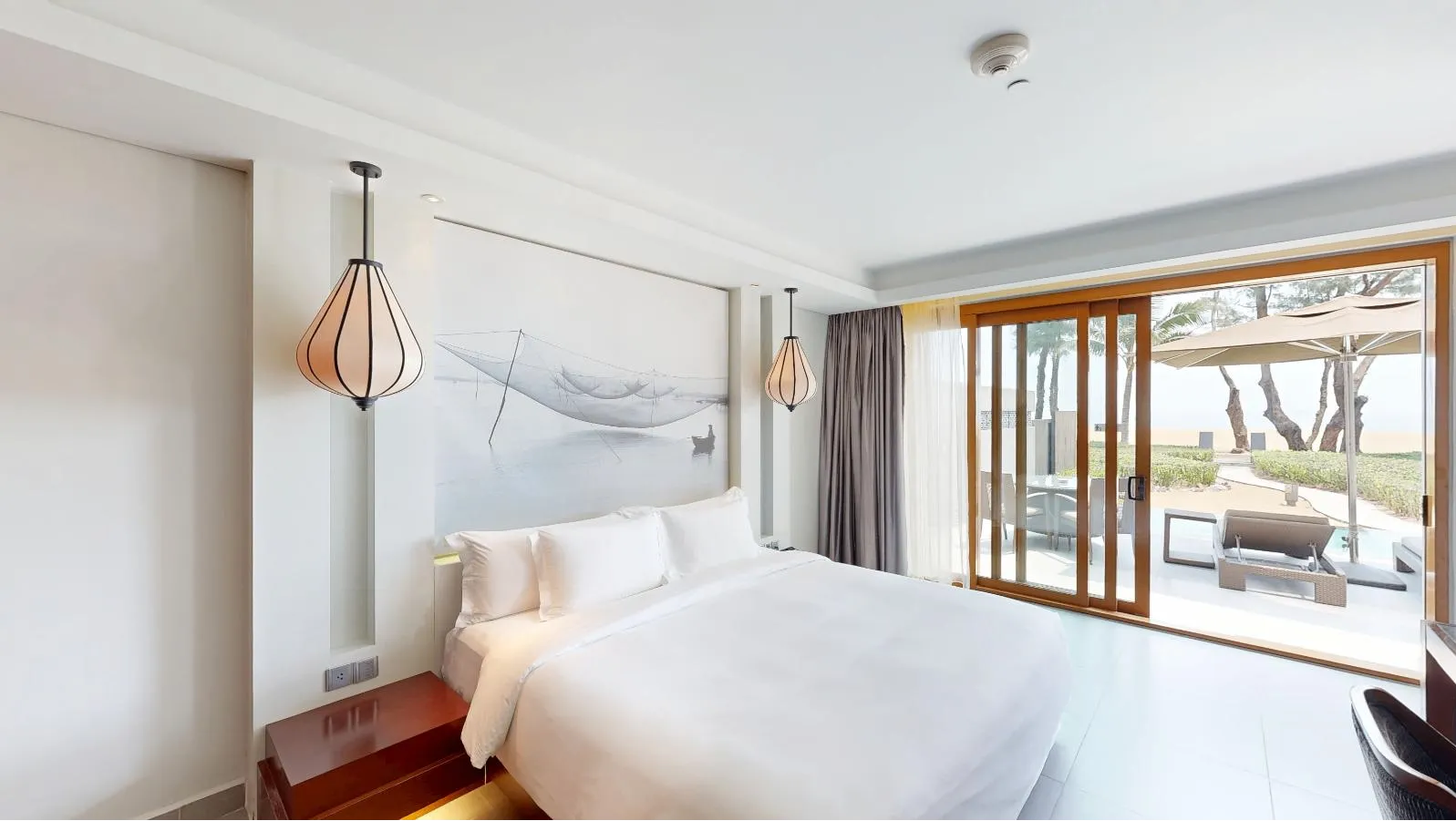 Beachfront One Bedroom Suite