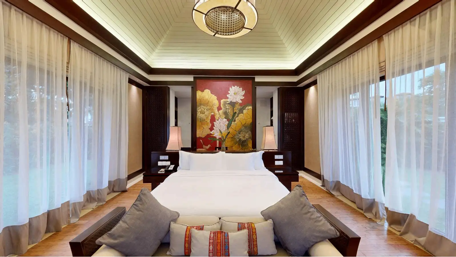 Lagoon Pool Villa - King Bed