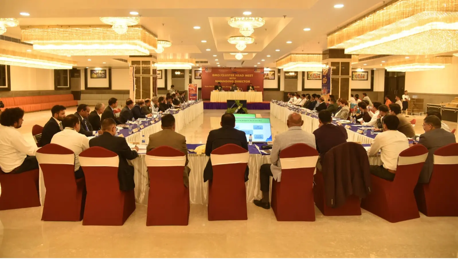 MEETING ROOM