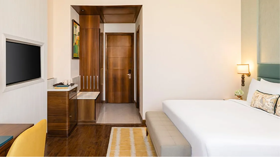 Standard Room City View King Bed