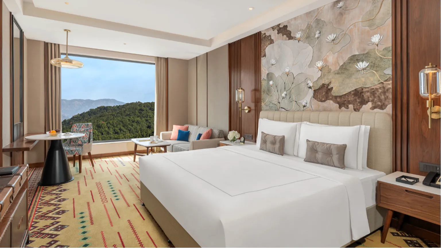 Luxury Room King Bed