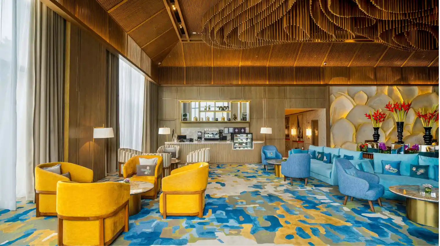 Emperor Lounge