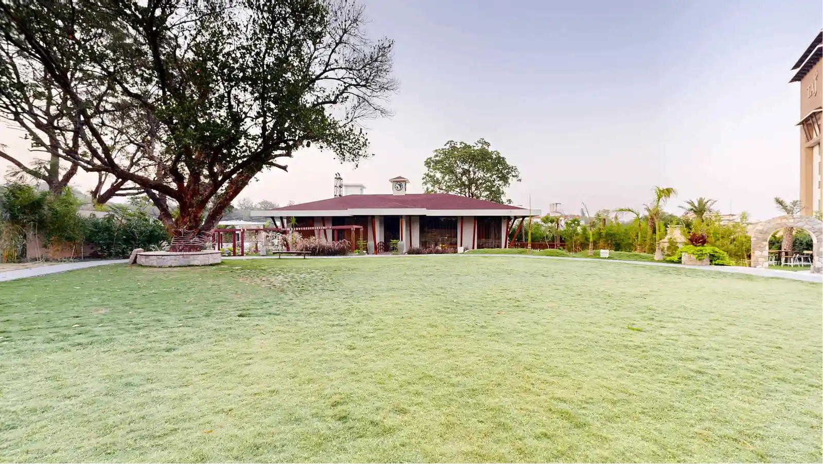 The Woods Lawn