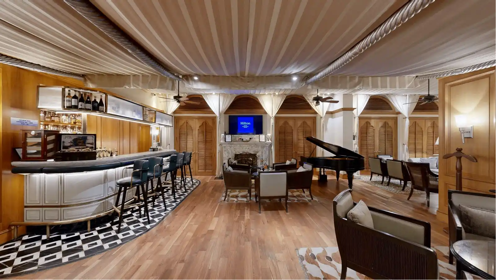 Lounge Bar