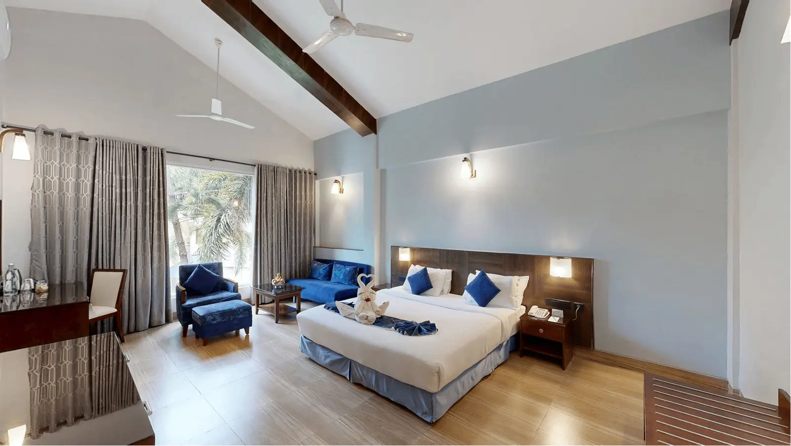 Luxury King Room 