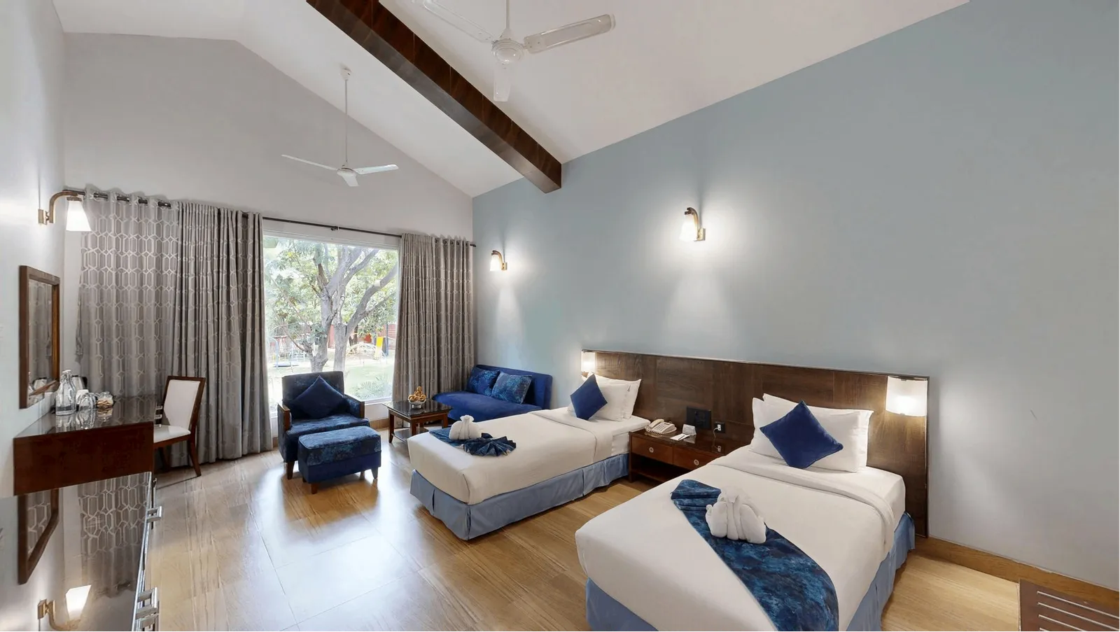 Luxury Twin Room 