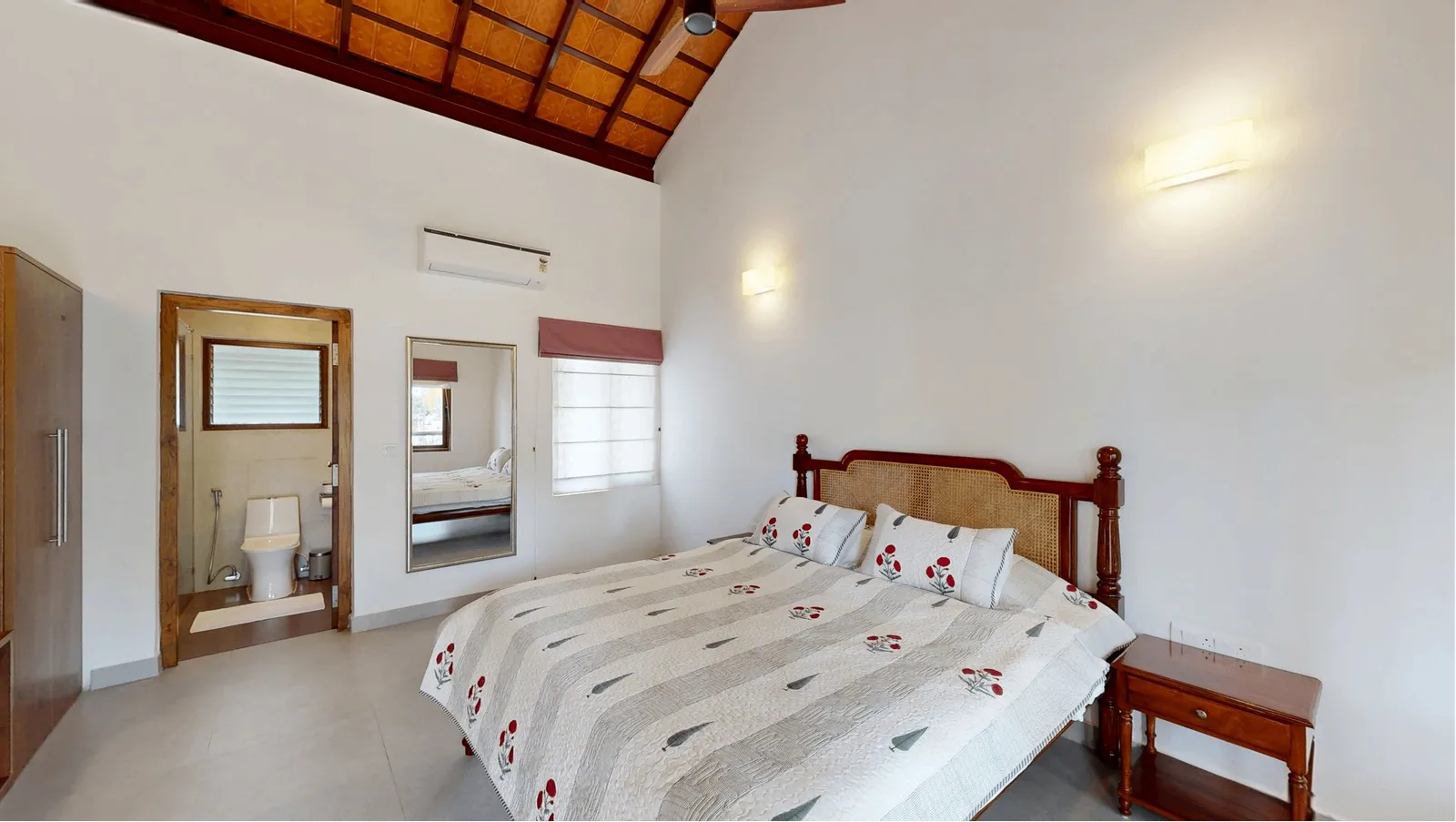 Courtyard Room