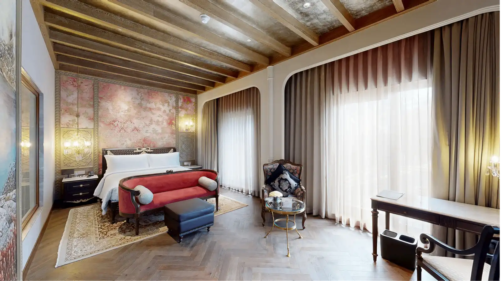 Gosainkund Presidential Suite
