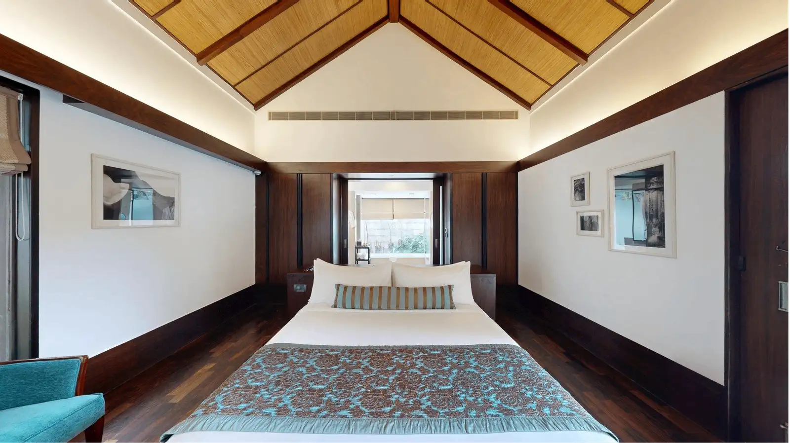 Jacuzzi Villa