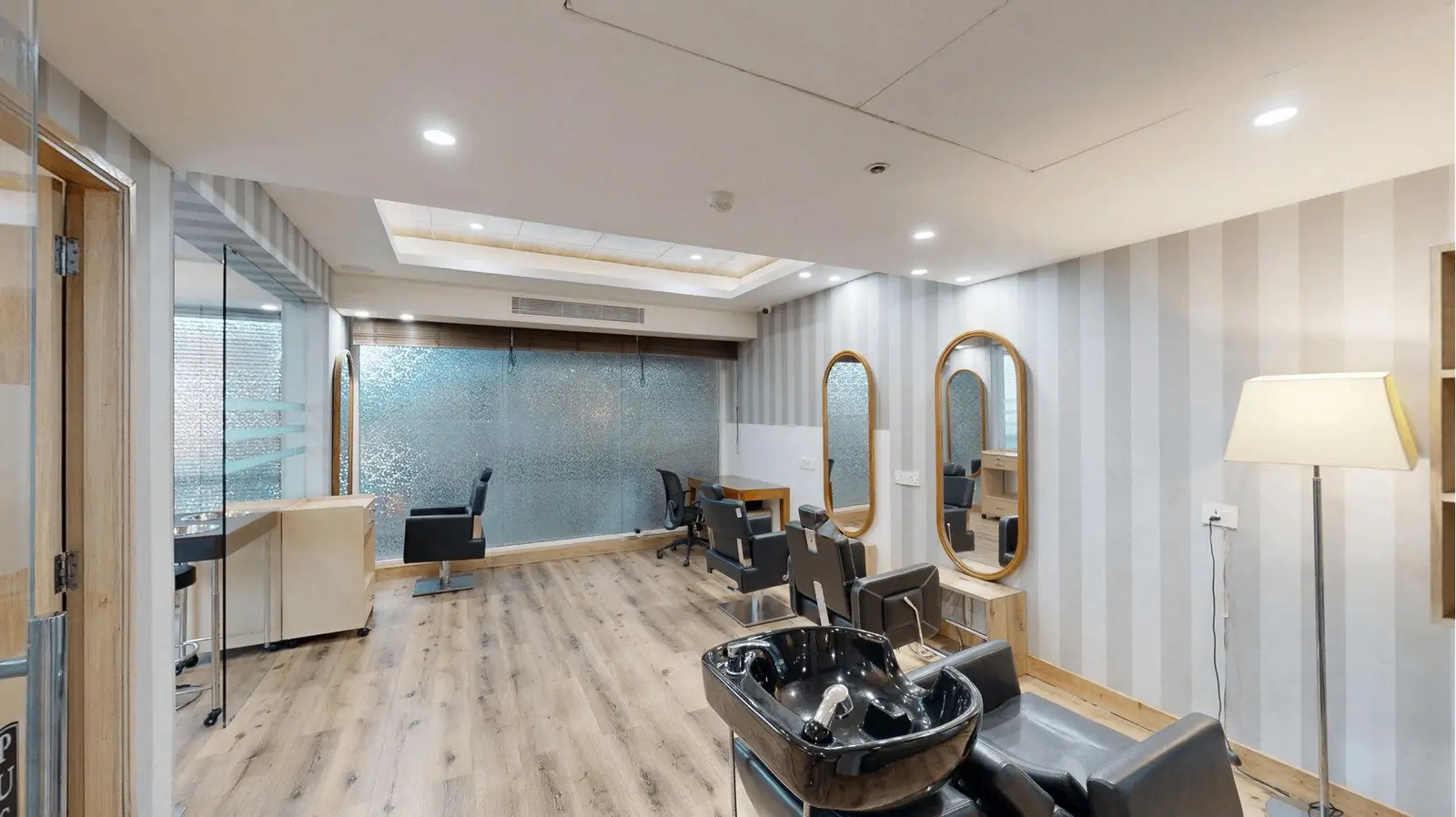 Salon